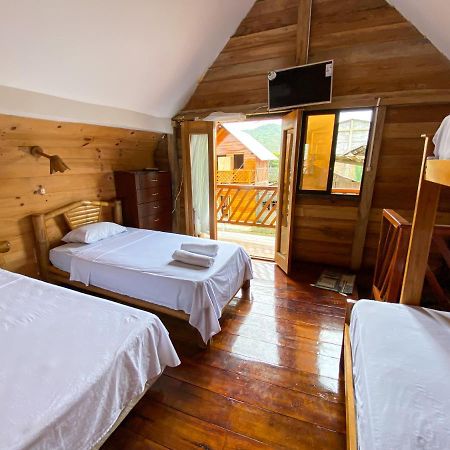 Hostal Tortuga Dorada Puerto López Eksteriør billede