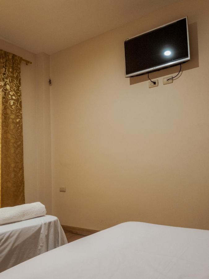 Hostal Tortuga Dorada Puerto López Eksteriør billede