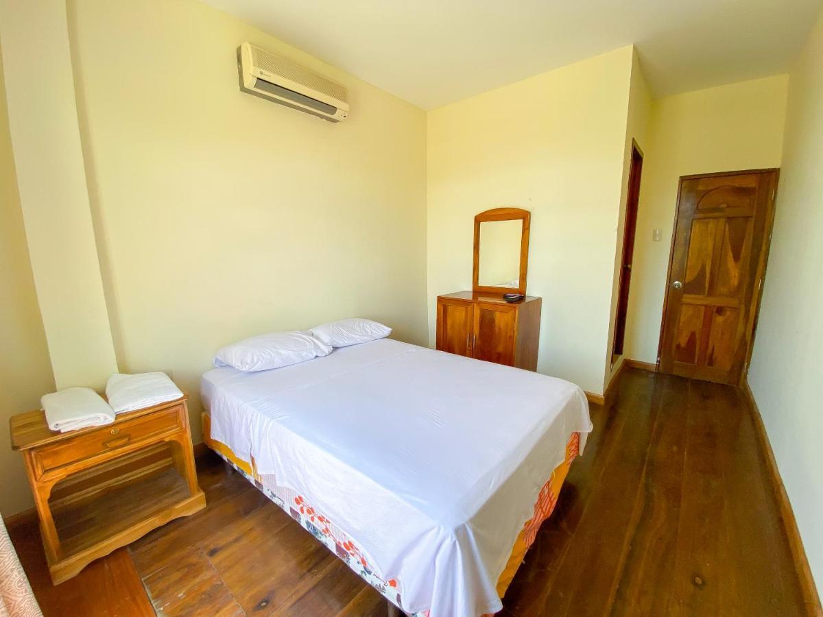 Hostal Tortuga Dorada Puerto López Eksteriør billede