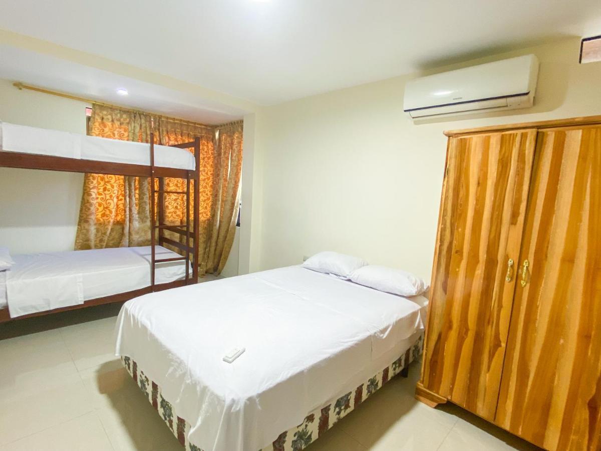 Hostal Tortuga Dorada Puerto López Eksteriør billede