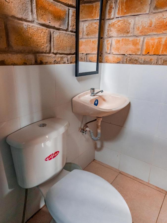 Hostal Tortuga Dorada Puerto López Eksteriør billede