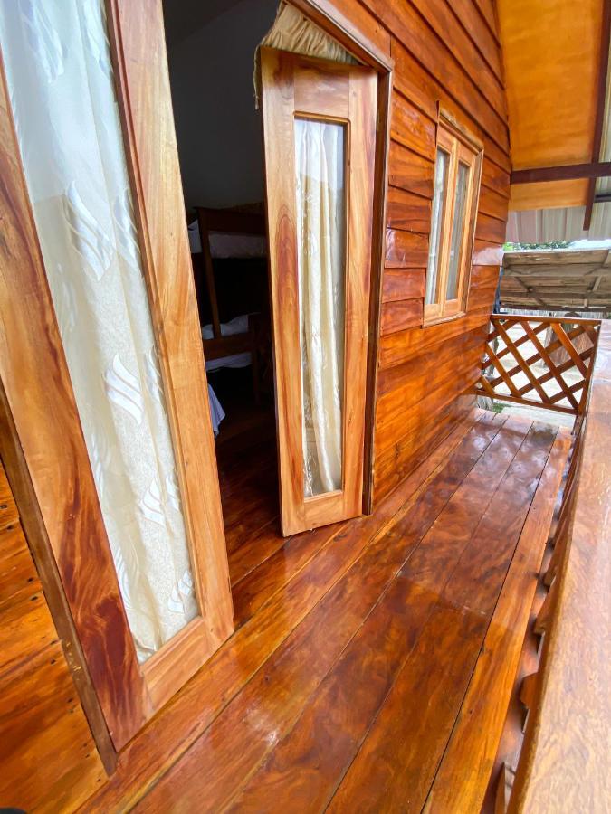Hostal Tortuga Dorada Puerto López Eksteriør billede