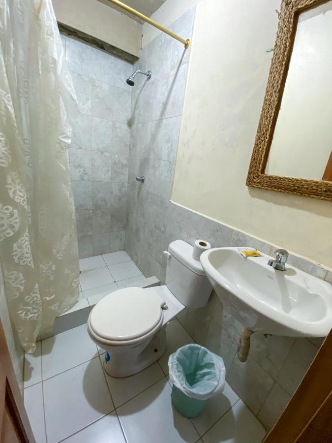 Hostal Tortuga Dorada Puerto López Eksteriør billede